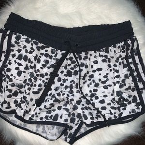 Adidas Shorts Size S